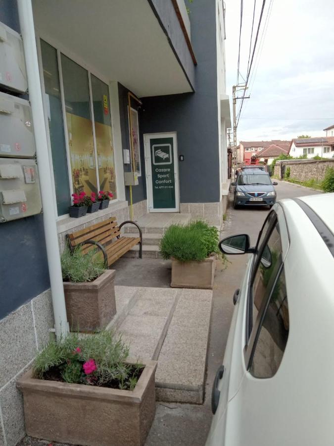Hunedoara Sport Confort Hotel Exterior photo